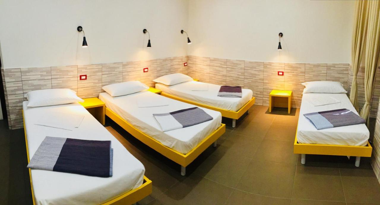 Legend R.G. Hostel โรม ภายนอก รูปภาพ