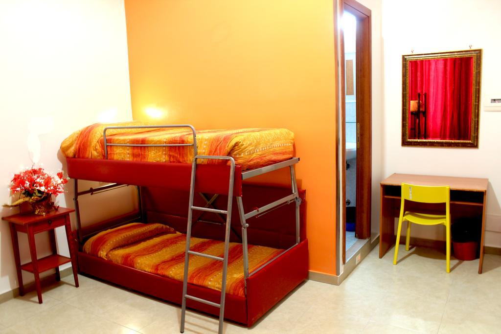 Legend R.G. Hostel โรม ภายนอก รูปภาพ