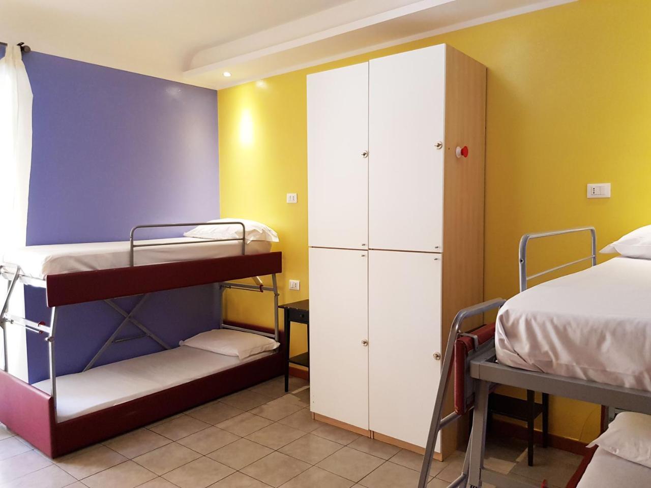 Legend R.G. Hostel โรม ภายนอก รูปภาพ